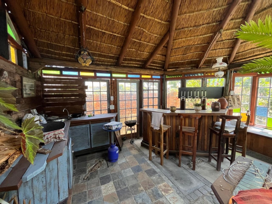 5 Bedroom Property for Sale in Cambridge Eastern Cape